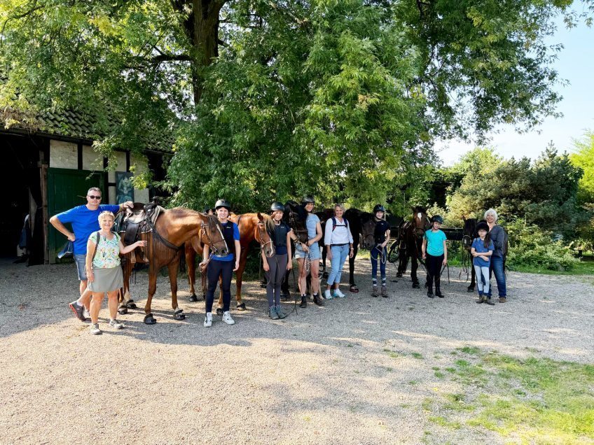 Am 28. Juni reiten erneut Kinder für einen guten Zweck von Moitzfeld zum Hospiz am Quirlsberg Am 28. Juni reiten erneut Kinder für einen guten Zweck von Moitzfeld zum Hospiz am Quirlsberg