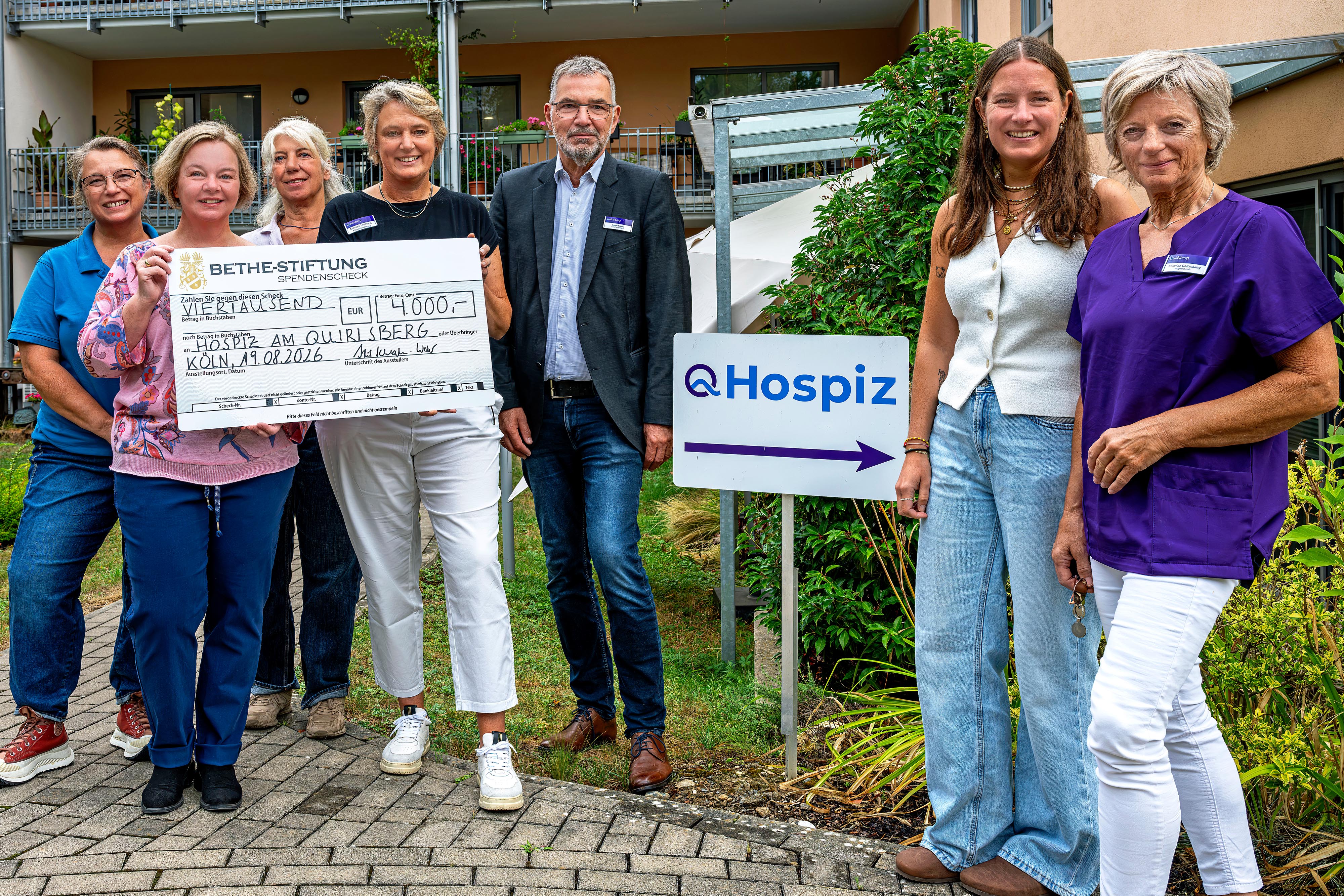 Spende-f%C3%BCr-Hospiz-mit-Unterst%C3%BCtzung-der-Bethe-Stiftung