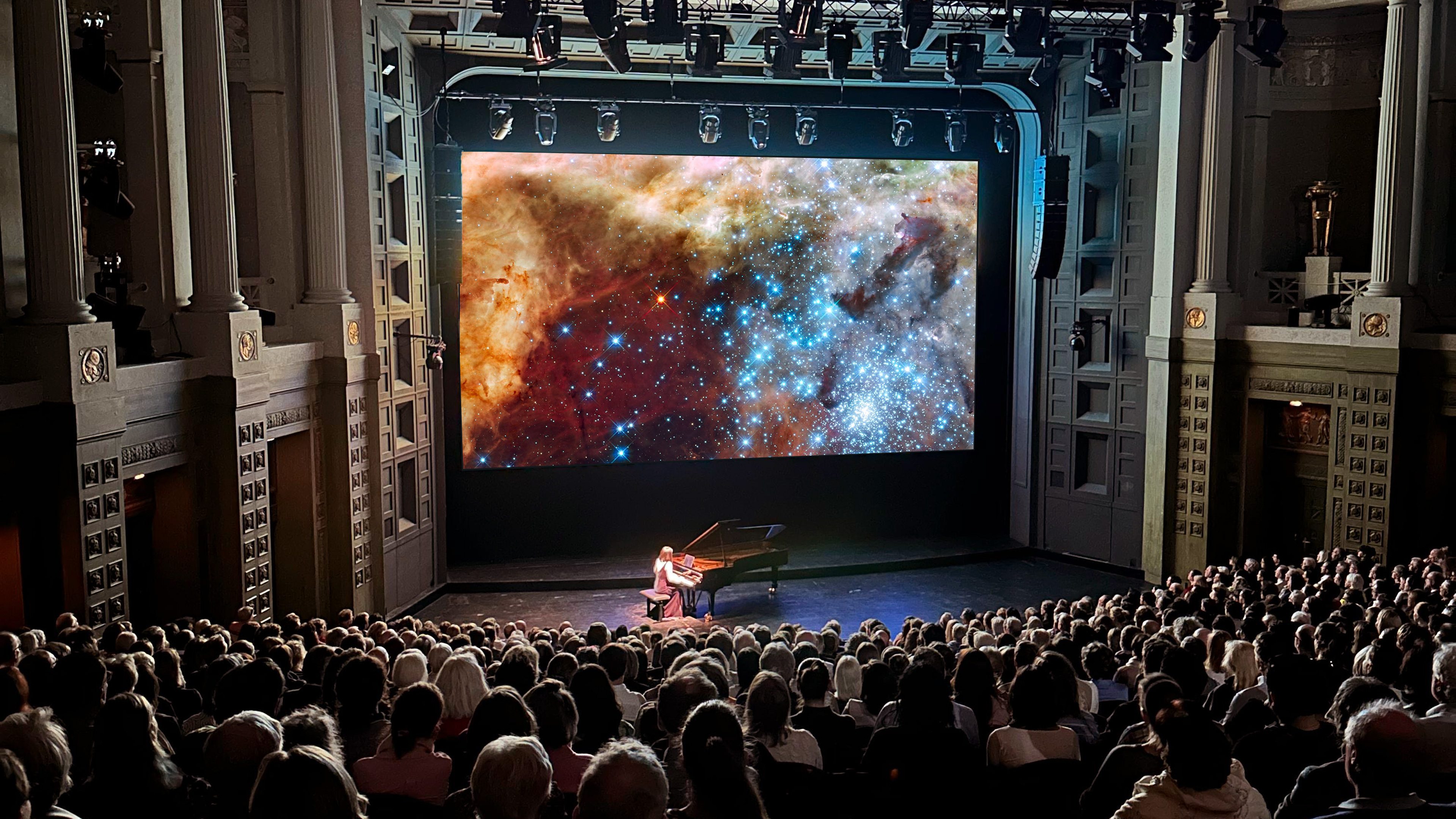 Faszinierende-Bilder-des-Universums-mit-Musik-von-Bach-5--April-2026-K%C3%B6lner-Philharmonie