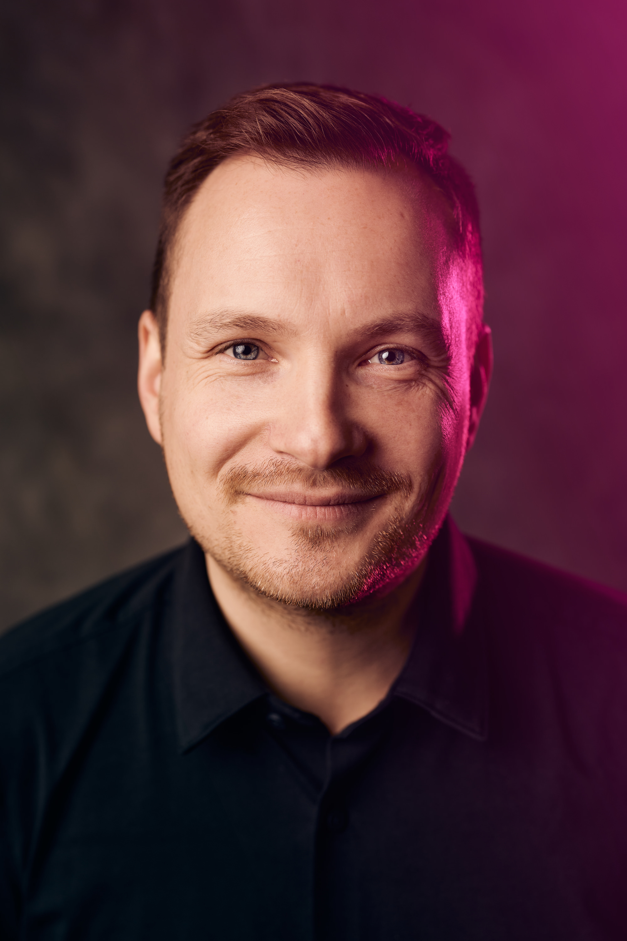 Leseshow-mit-Jakob-Schwerdtfeger-Mittwoch%2C-2--Dezember-2026%2C-18-00-Uhr
