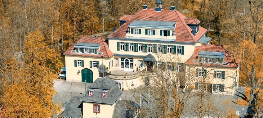Rösrather Schlossfest 2. Juni bis 4. Juni 2023 auf Schloss Eulenbroich in Rösrath bei Köln Rösrather Schlossfest 2. Juni bis 4. Juni 2023 auf Schloss Eulenbroich in Rösrath bei Köln