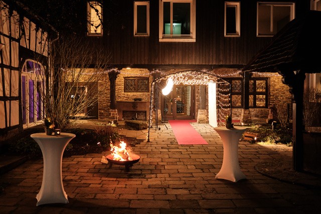 Zauberhafter-Weihnachtsmarkt-Gut-Hungenbach-K%C3%BCrten