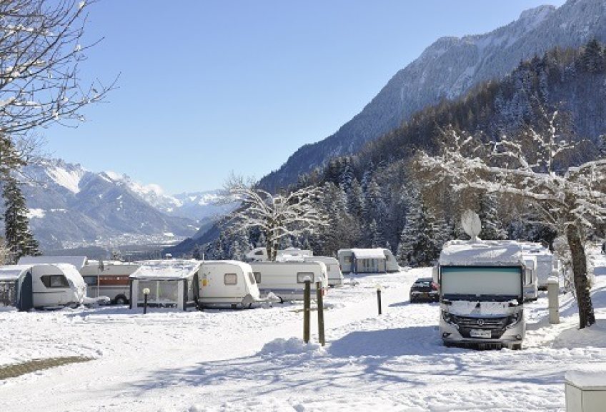 Mietmobile für die kalte Jahreszeit    Reservieren: ADAC Superplätze fürs Skivergnügen 